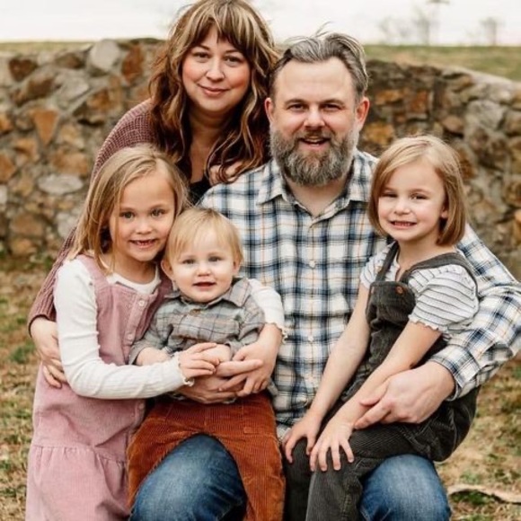 Meet your Posher, Kyle - Picture 1 of 1